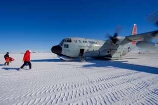 Secretary Kerry heading for an LC-130
