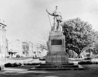The Scott statue in 1961