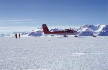 wheeled landing on the Mill Glacier