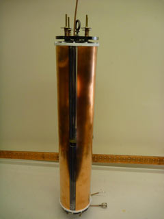 Vpol test antenna