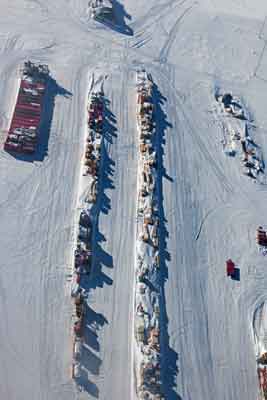 berm rows including the IceCube drill camp modules