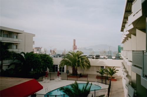 looking through the courtyard at Alcatraz