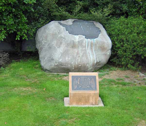 Closer view of the memorial