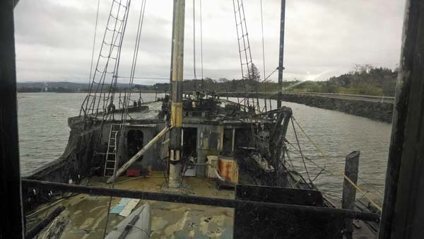 a look toward the bow