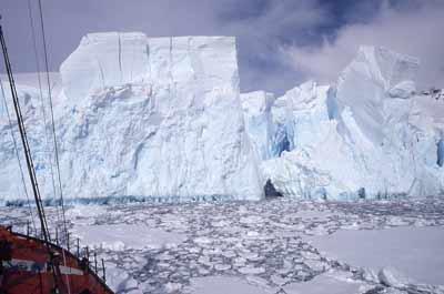 a major ice cliff