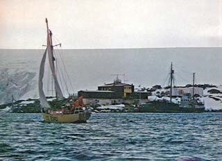 steeled hull Ice Bird sea trials in front of the station