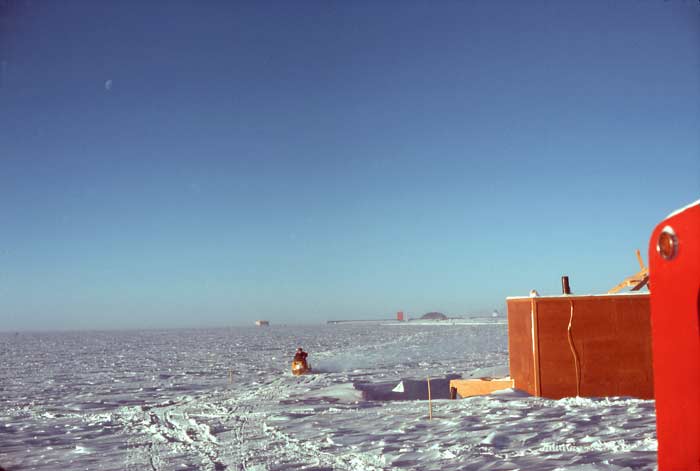 The view of the dome from the entrance to Old Pole