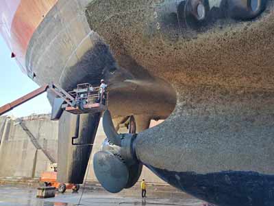 pressure washing the hull