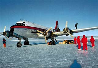 first large aircraft landing at Patriot Hills