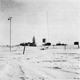 Lenin is watching the Pole of Inaccessibility in November or December 1965